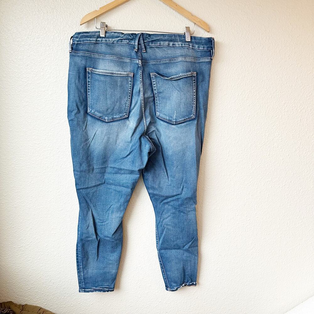 Good American Good Legs Crop High Rise Skinny Jeans Distressed Womens Size 22 - Picture 5 of 9
